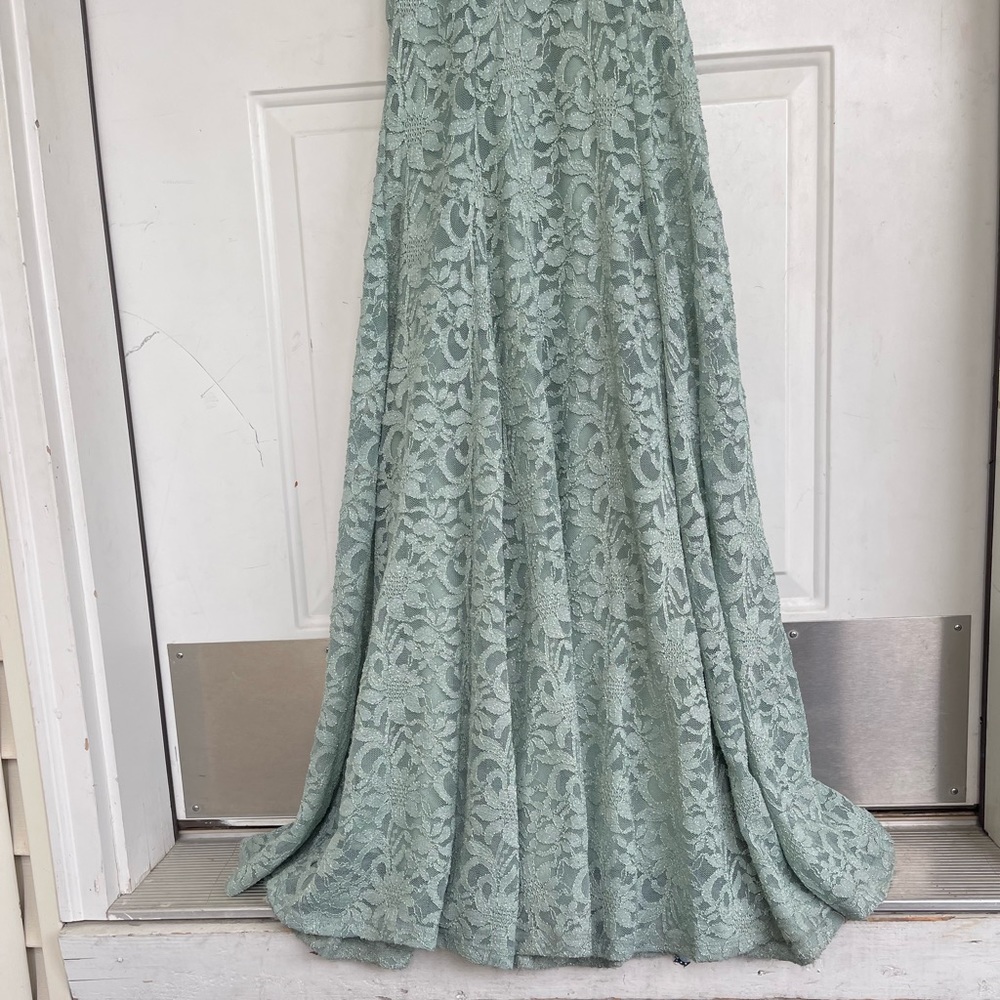 Beautiful sage sparkly lace maxi prom dress - Picture 4 of 16